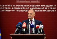 „Мицкоски и Кочоска признава – буџетот е празен, Владата го зголемува дефицитот“, велат од СДСМ