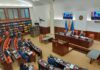 Уривање на унитаризмот“ наспроти „театар и шоу“ – жестока пресметка меѓу пратениците Албанци за правичната застапеност